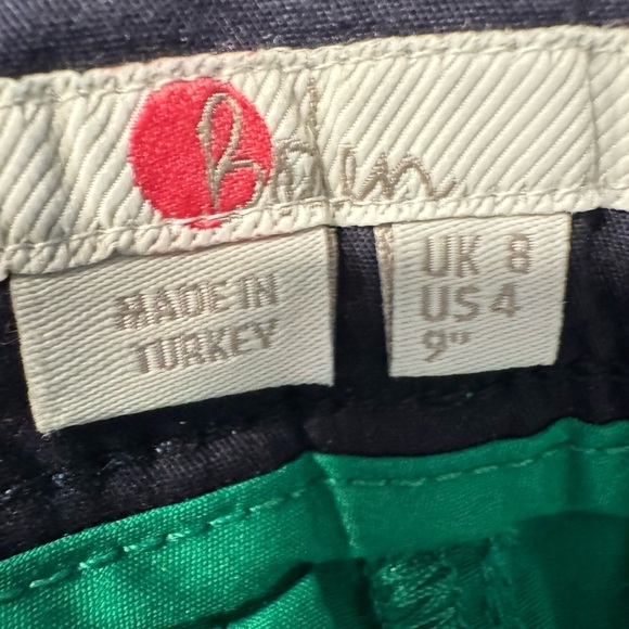 Boden Richard Flat Front Cotton Kelly Green 9” Shorts 8 - Picture 6 of 7